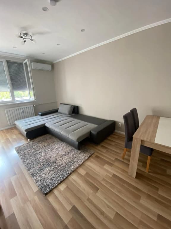 M3 Zugló Apartment - photo 2