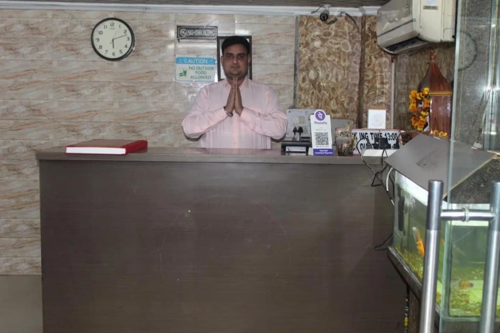 Hotel Shree Continental - photo 9
