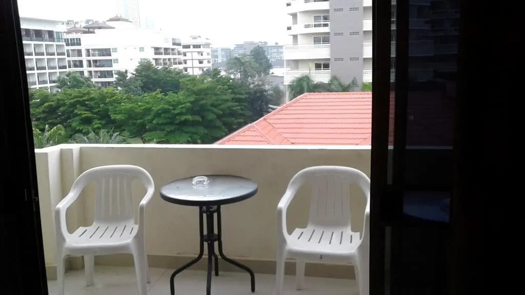 Jomtien Beach Guesthouse - photo 21