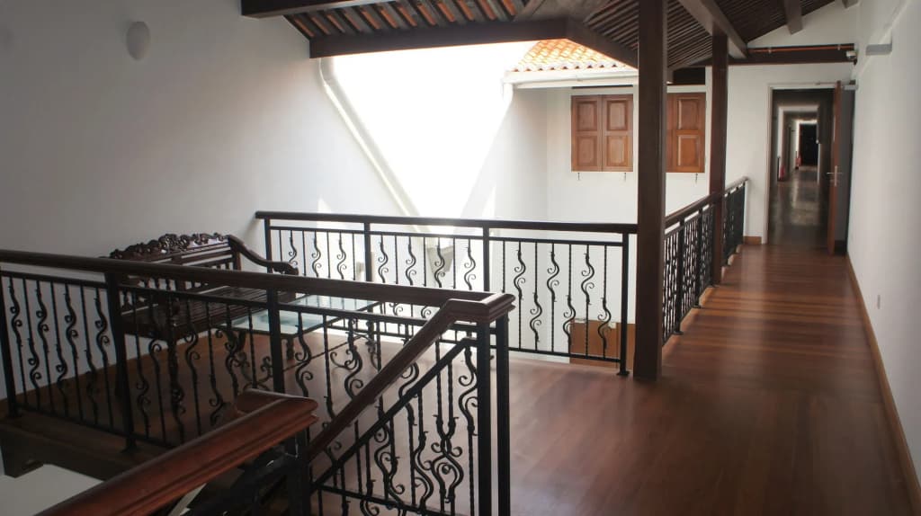 Heeren Straits Hotel - photo 13