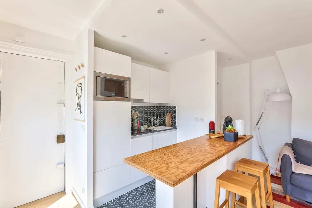 Fully Equipped Apartment Near the Canal Saint Martin - photo 8
