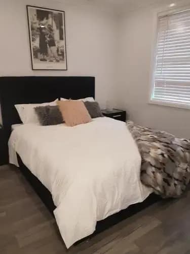 Edwin Place Apartment - photo 4