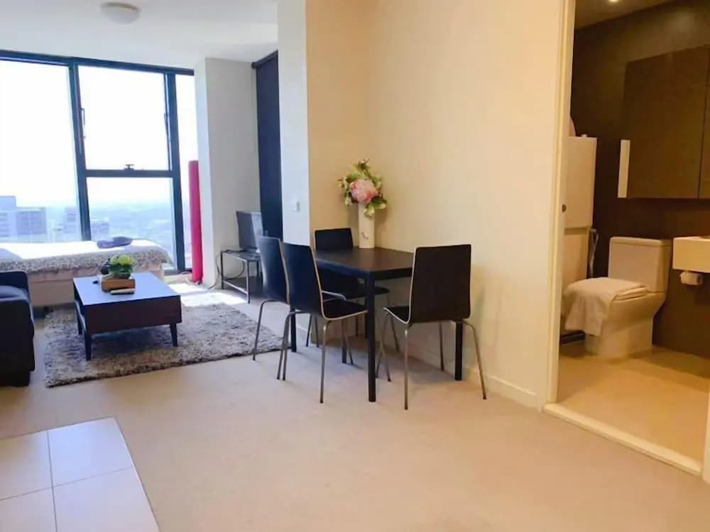 Sunshine Boutique Apartments Collins - photo 6