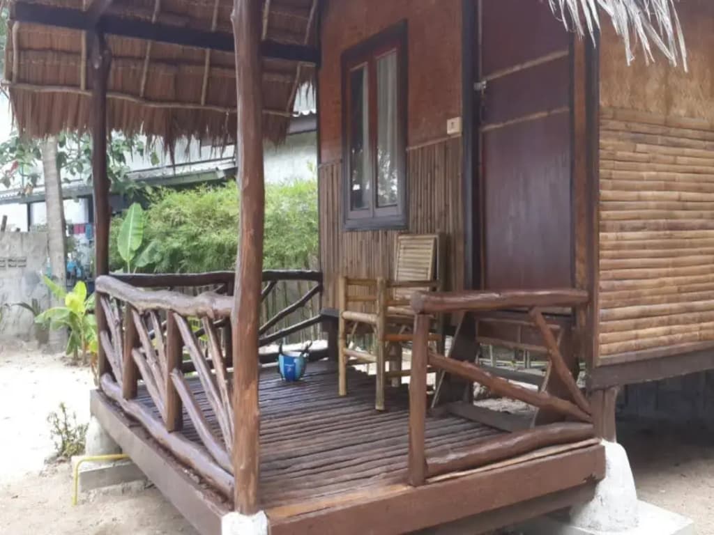 Haad Gruad Beach Bungalows - photo 7