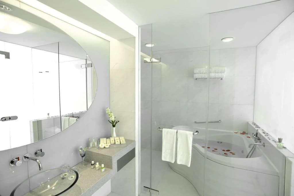 Metropark Hotel Causeway Bay HK - photo 9