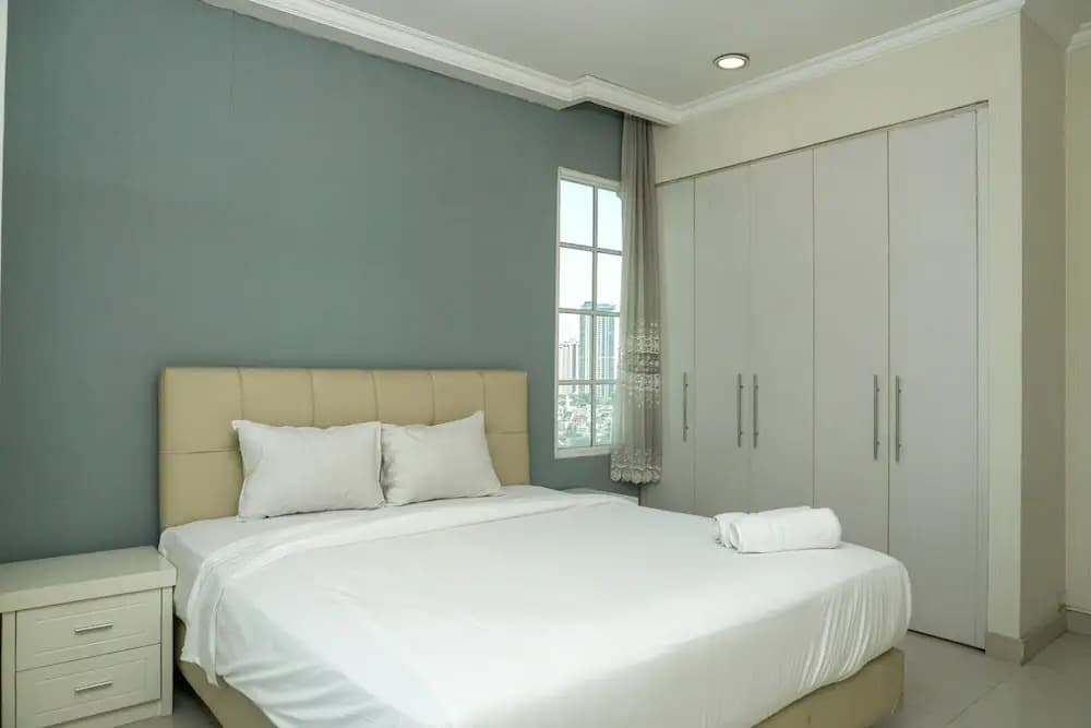 Comfy 1Br At Bellezza Apartment - photo 5