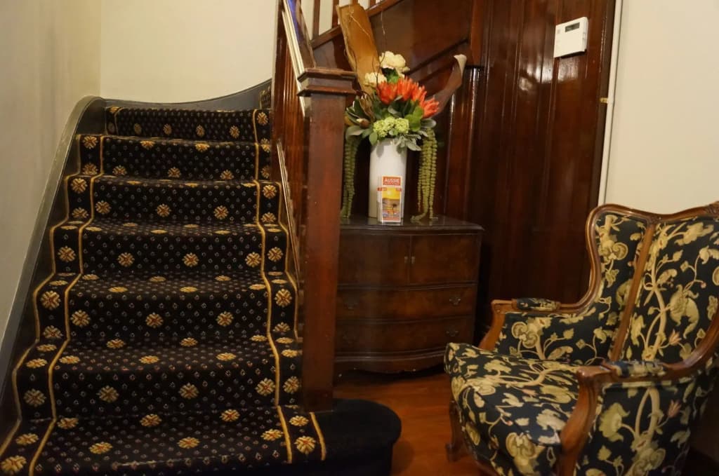 Royal Exhibition Hotel - photo 2