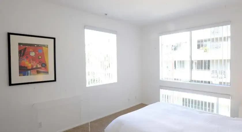 Hollywood Modern 2 Bedroom - photo 1