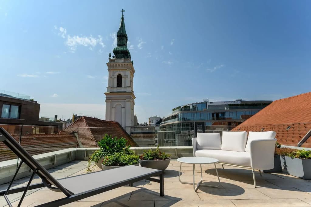 Emerald Hotel - photo 14