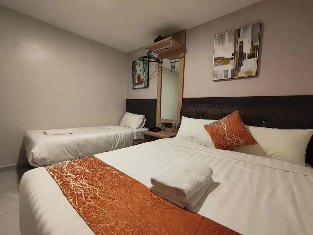 Hotel Mawar Inn - photo 22