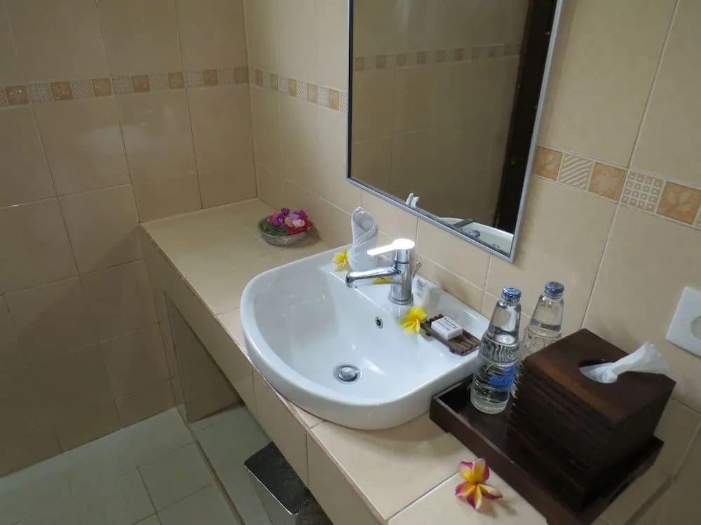 Sama's Cottages and Villas - photo 8