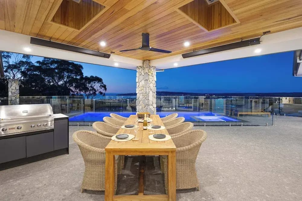 Baymere Pool Spa City Views - photo 2