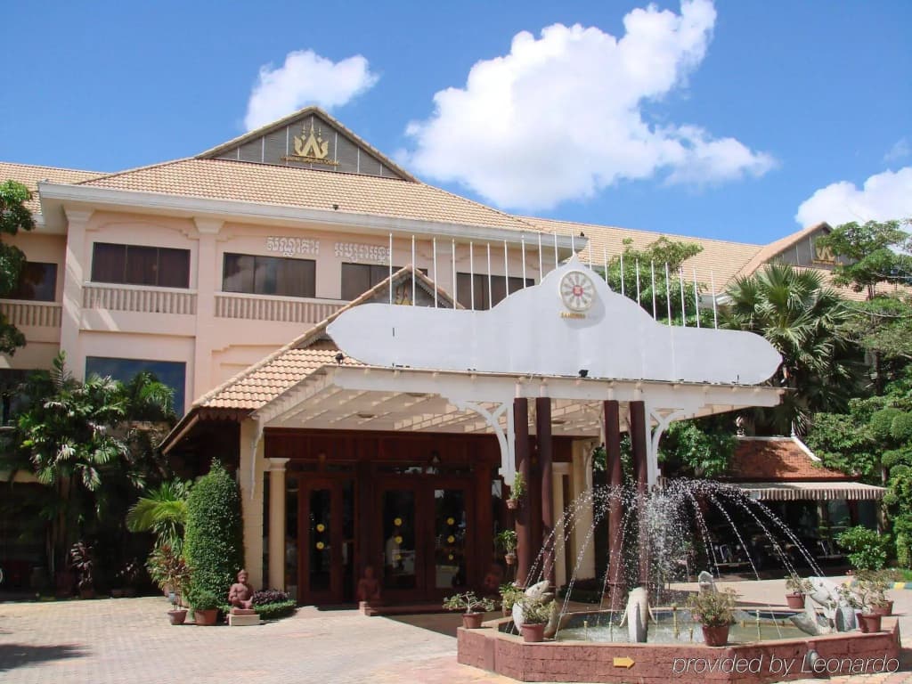 Apsara Angkor Resort & Conference - photo 1