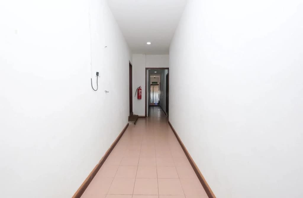 OYO 850 Gold Star Hotel - photo 10