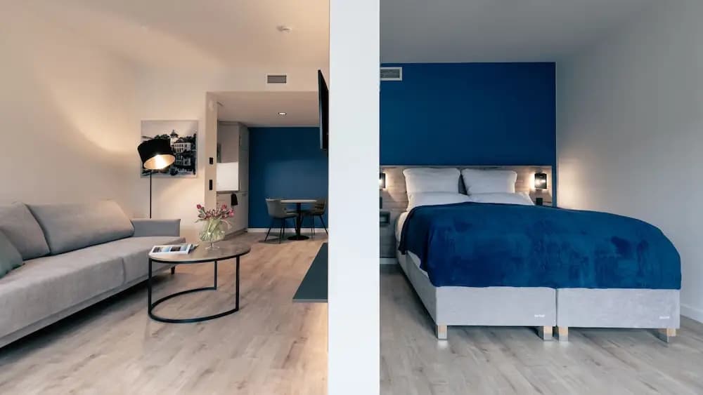 SpreeBlau Apartments - photo 2