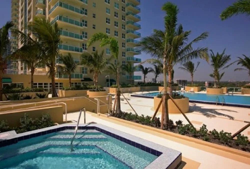 Lyx Miami Suites - photo 17