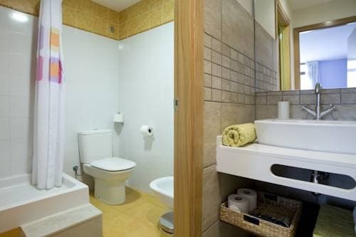BCN House Apartments - photo 14