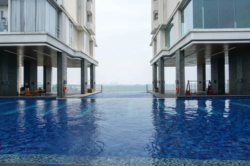 Spacious Studio with Sofa Bed @ Ancol Mansion Apartment - photo 16