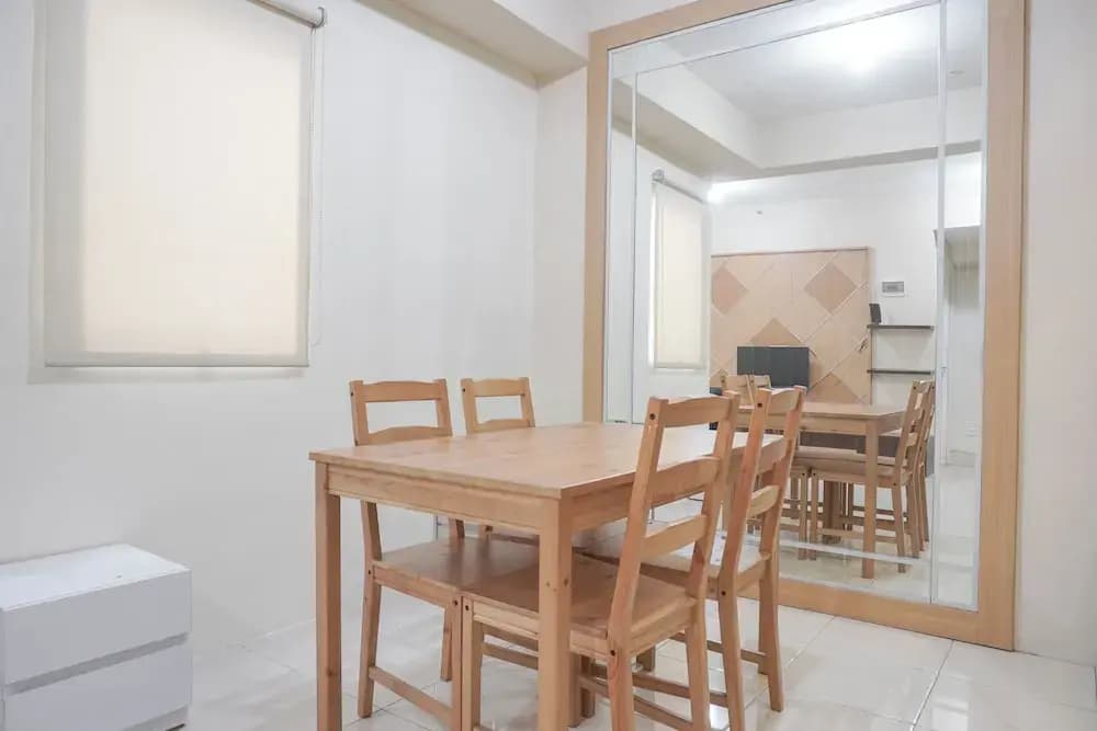 Warm And Cozy 2Br At Pakubuwono Terrace Apartment - photo 5