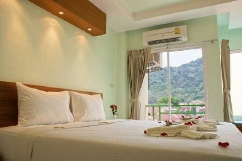 Paradise Beach Resortel - photo 6