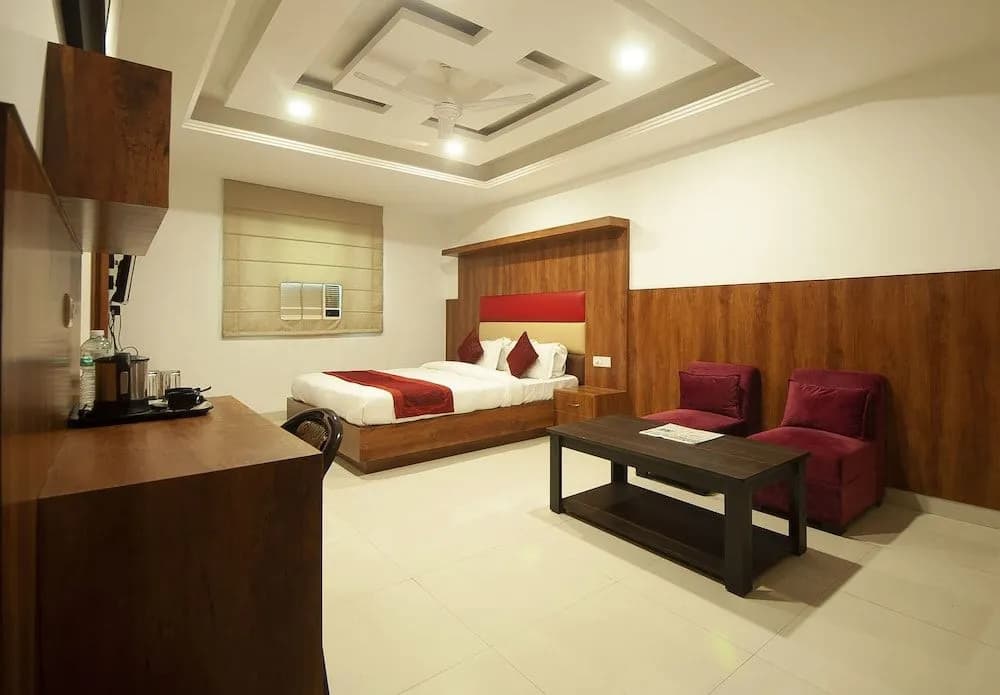 Hotel Urban Luxury - photo 3