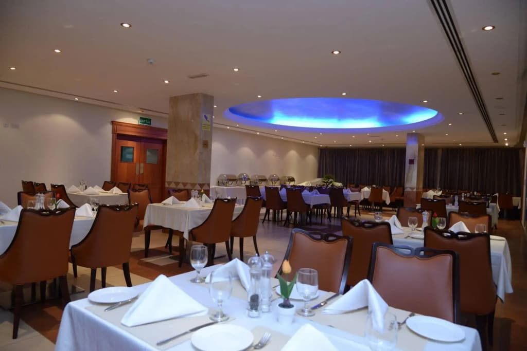 Al Madina Suites Doha - photo 19