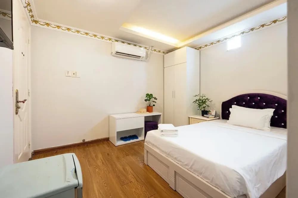 Crowne Bui Vien Hotel - photo 41