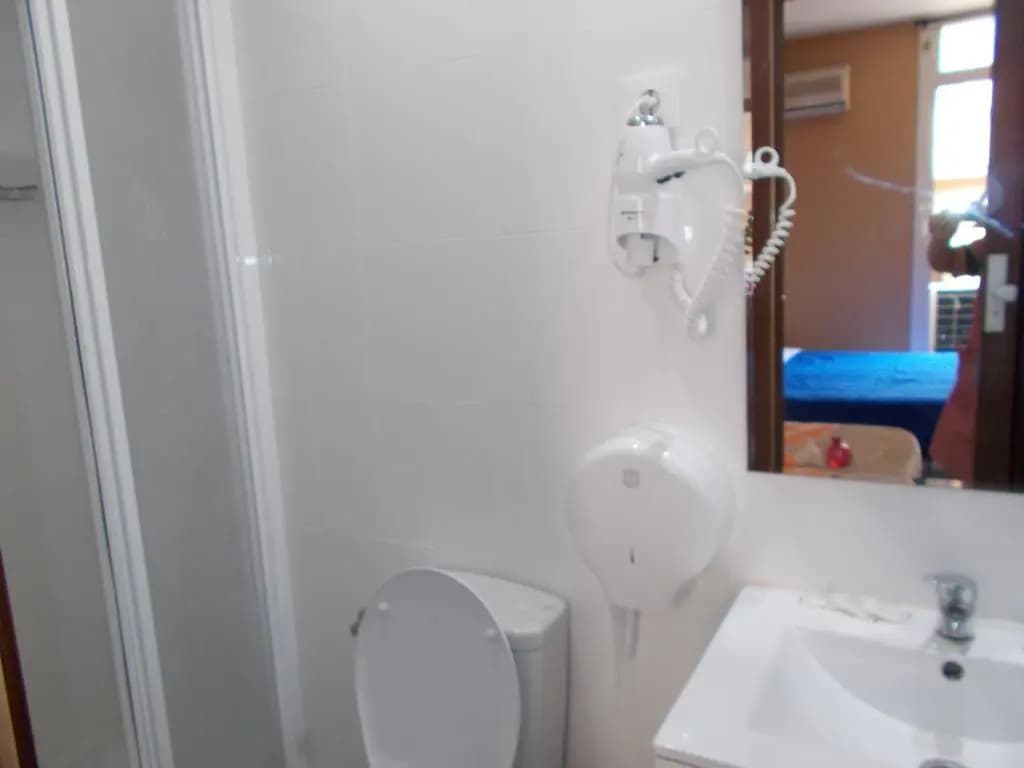 Hostal Nou Raval - photo 10