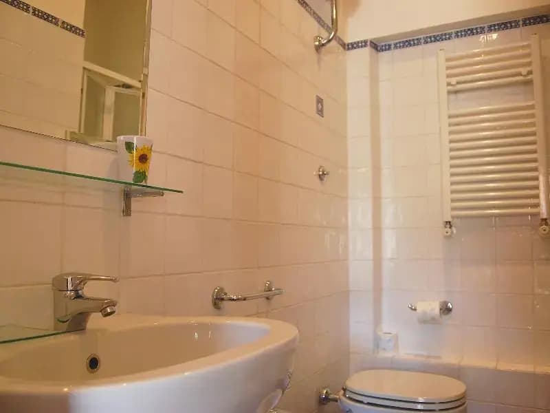 Spanish Steps Panoramic - Two Bedroom - photo 8