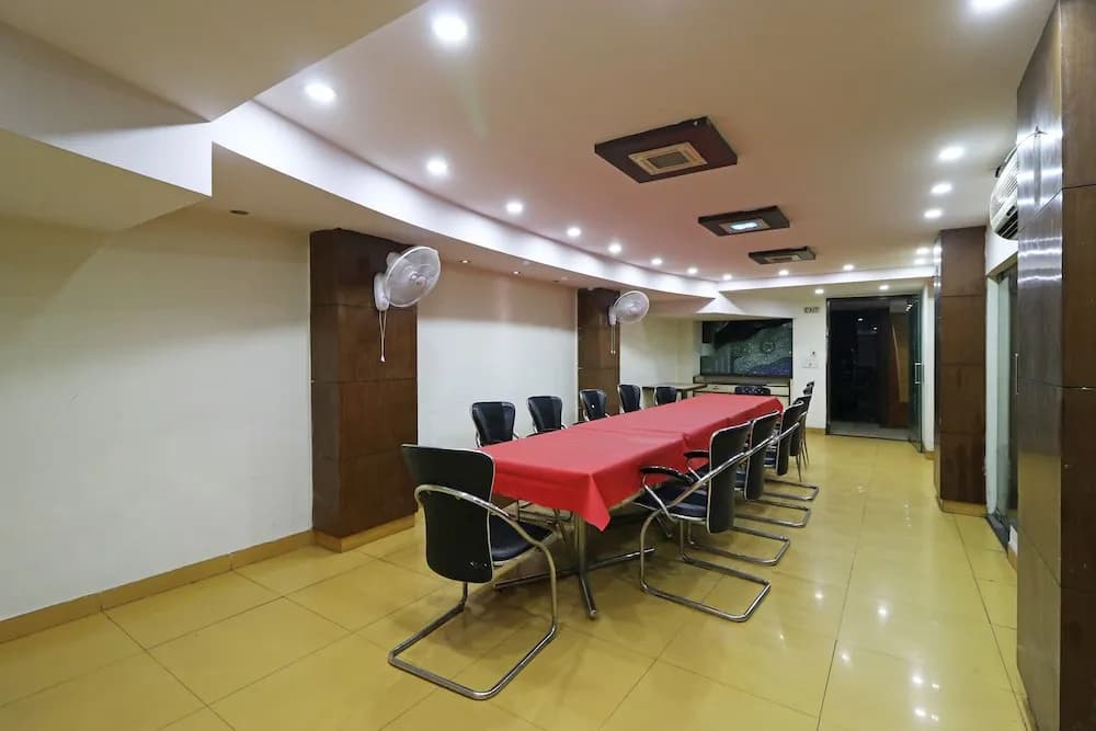 OYO 10848 Hotel Geeson - photo 14