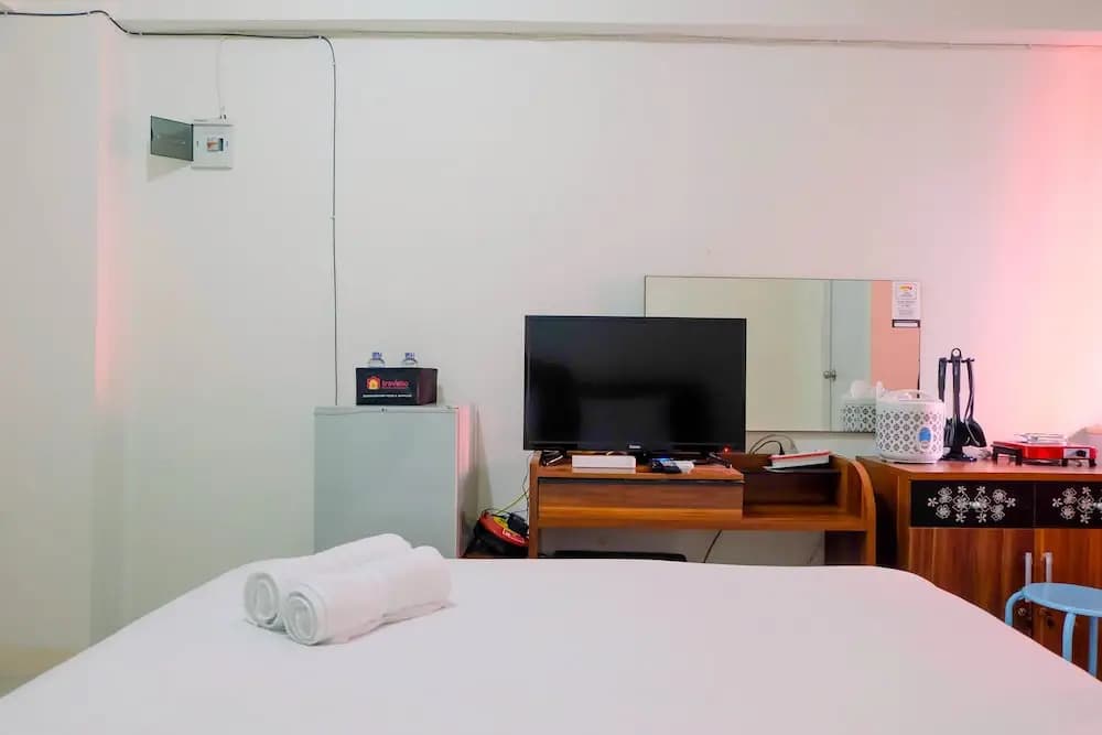 Simply Studio Apartment at Green Pramuka City - photo 3