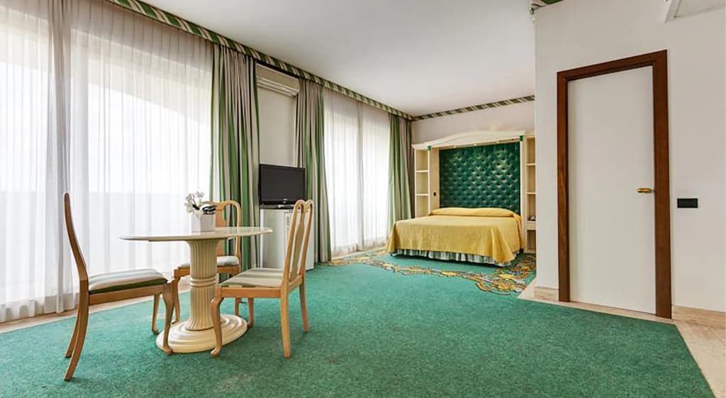 Hotel Aris Garden - photo 5