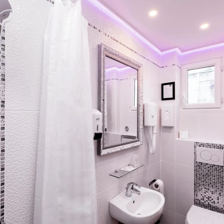 Grand Hôtel Amelot - photo 28