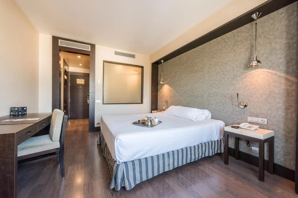 Hotel Mercader - photo 29