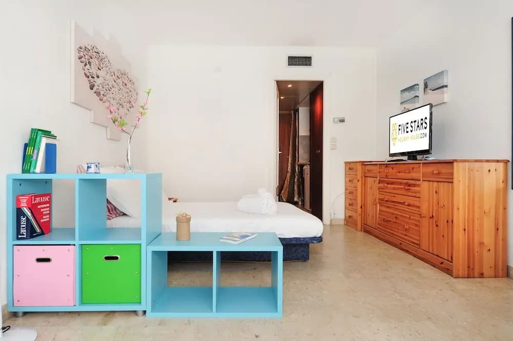 Studio Massenet Five Stars Holiday House - photo 6