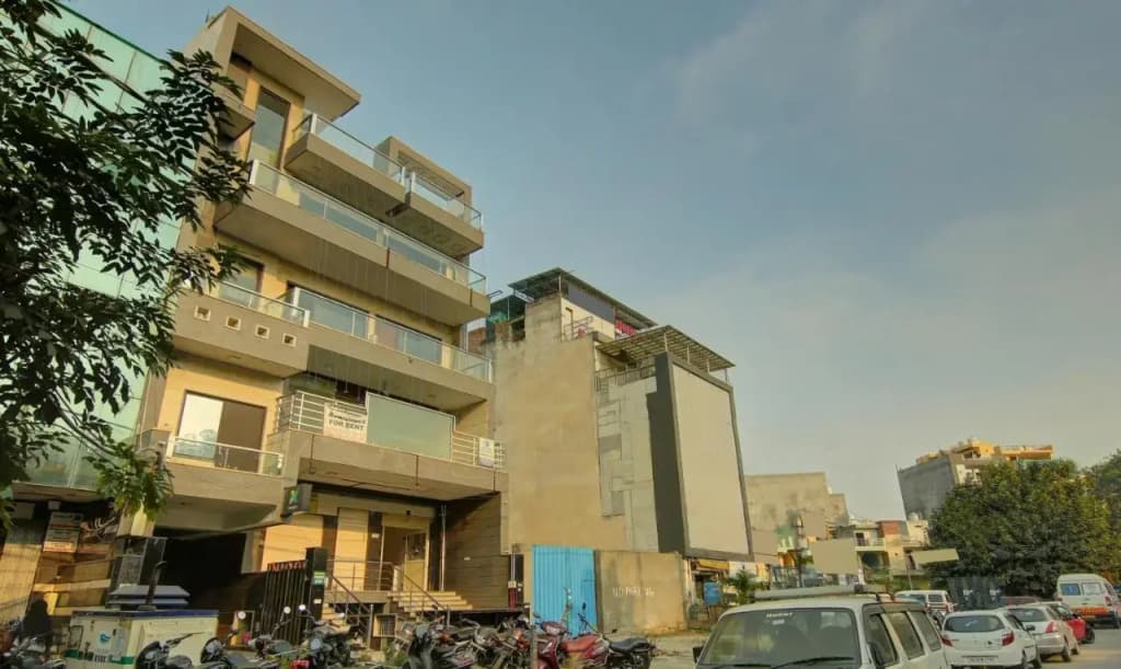 Itsy Hotels Prime Stay - photo 2