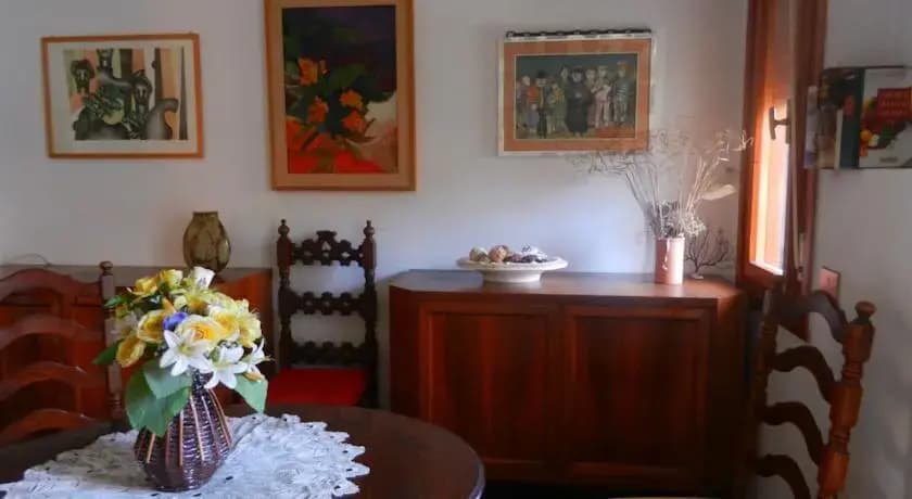 Lucy's Holiday House - photo 2