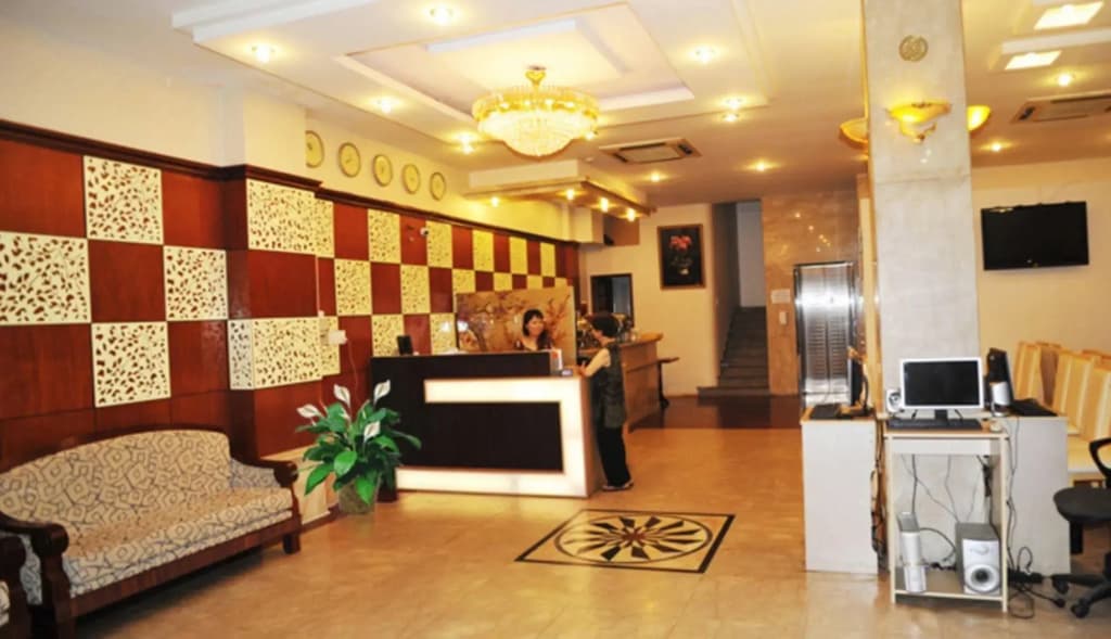 M&M Hotel - photo 2
