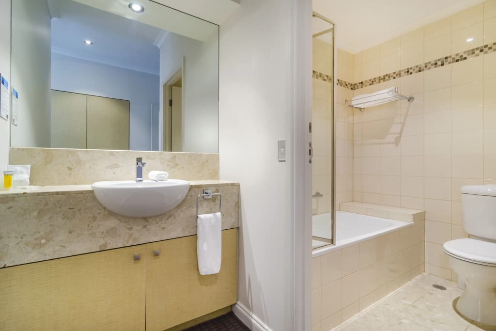 Clarion Suites Gateway - photo 9