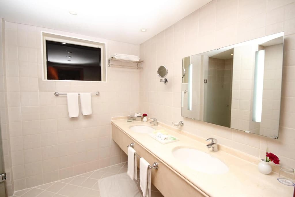 Lavender Hotel Sharjah - photo 24