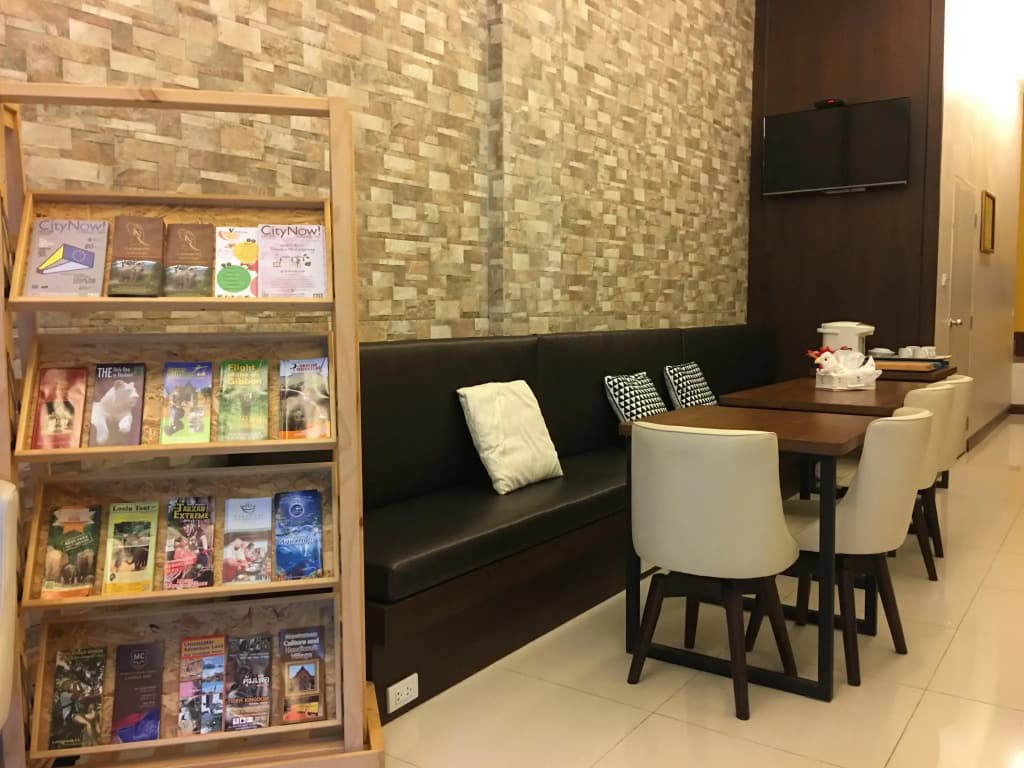 Egg Colony Hotel - photo 7
