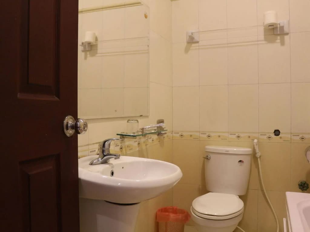Dom's Residence & Hotel Hanoi - photo 10
