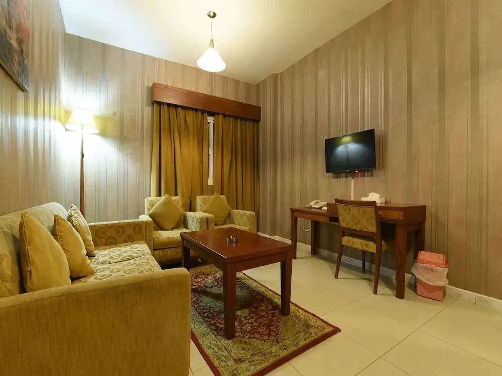 OYO 274 California Suites - photo 6