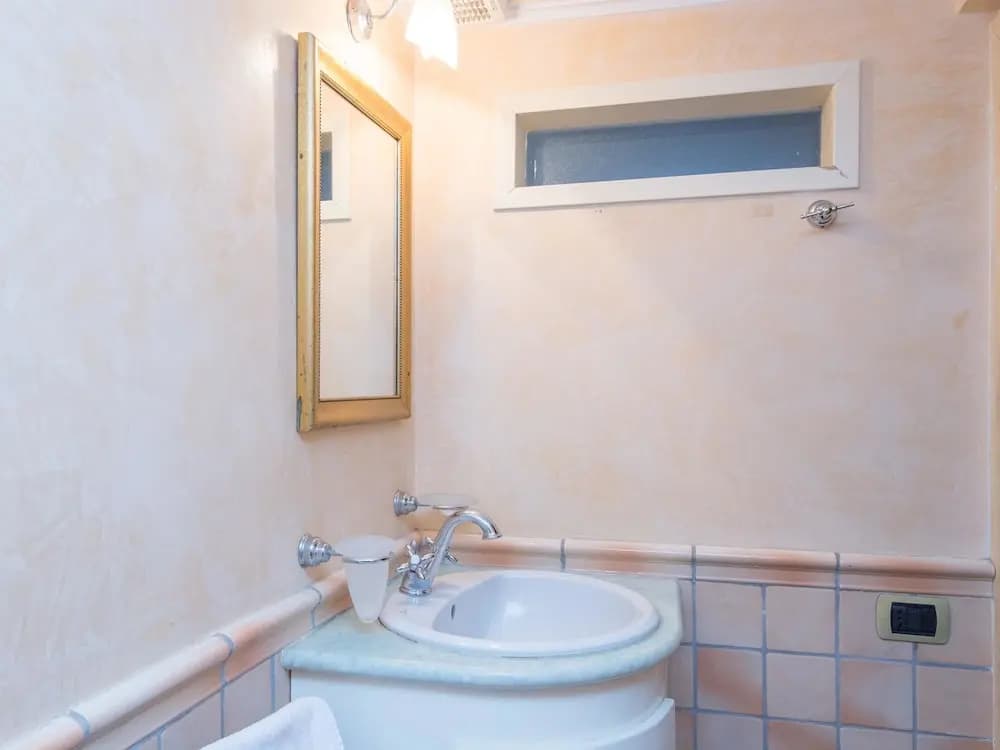 RSH Trevi Fountain Apartment 2 - photo 7