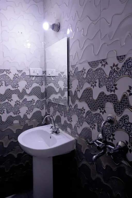 Surya inn - photo 46