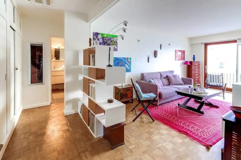 Spacious Apartment Near Exhibition Park - photo 2
