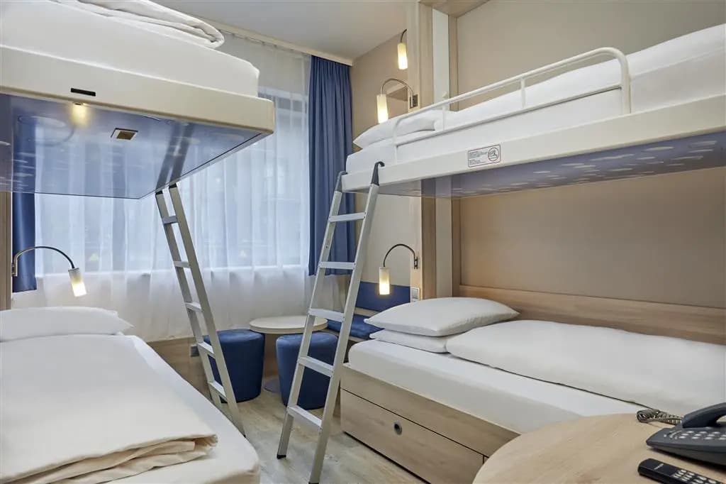 H2 Hotel Berlin Alexanderplatz - photo 5