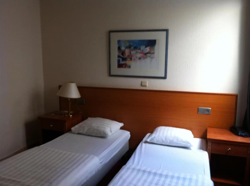Delta Hotel City Center - photo 3