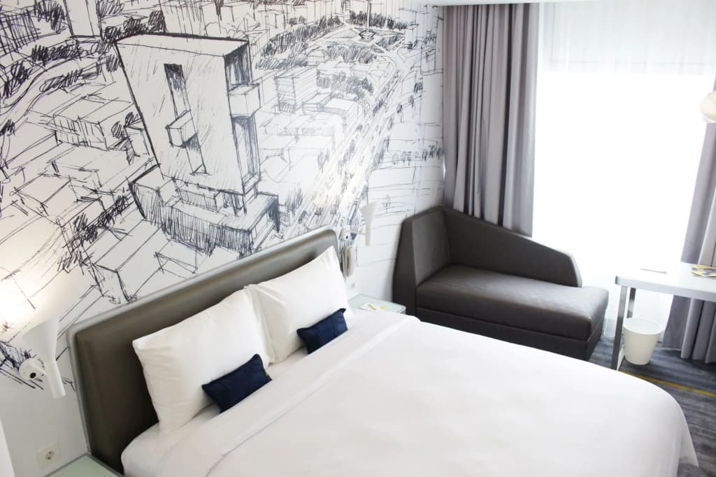 YELLO Hotel Harmoni Jakarta - photo 5