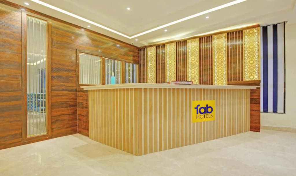 FabHotel Emblem Suites - photo 2
